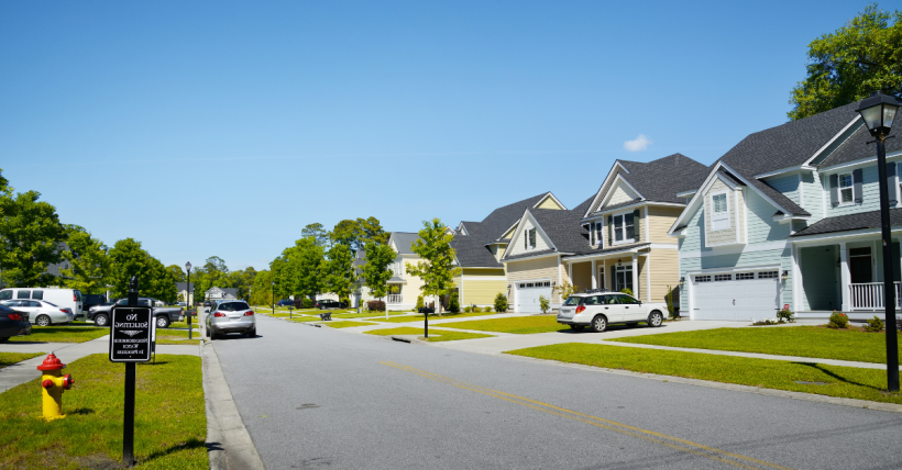 Is August a Good Time to Buy or Sell a Home? Here’s the Truth 